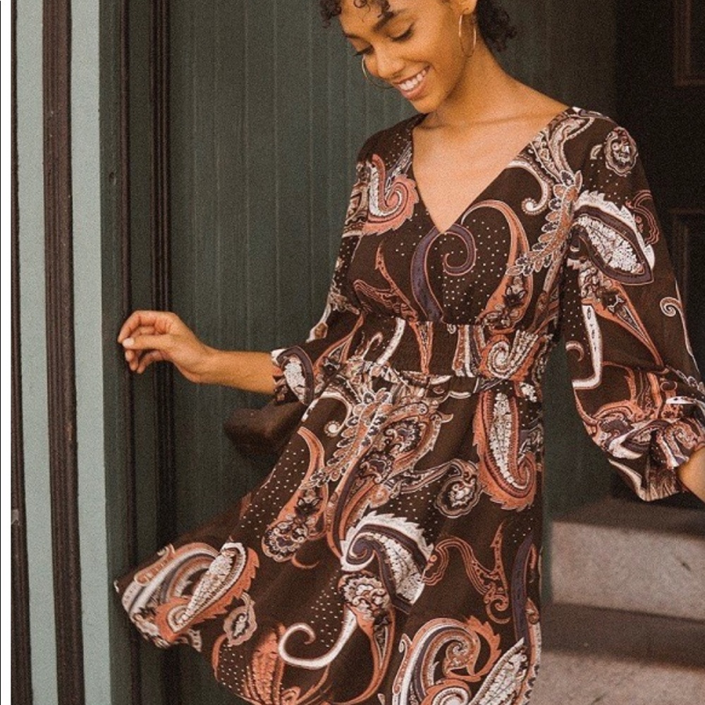 Beautiful mini dress in vintage paisley print
